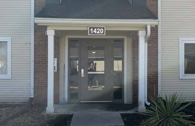 1420 Lake Pointe Way photos photos