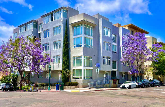 Live in the Heart of Little Italy! 1BD/1.5BA w/ Loft Condo! - 602 West Fir Street, San Diego, CA 92101