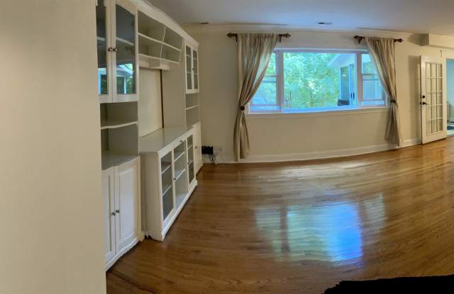 8517 Bradford Road, Unit 6-3 Gallery 4