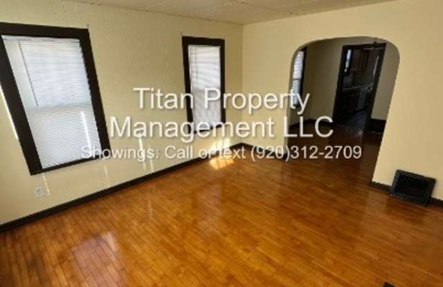 822 South Commercial Street -Keen photos photos