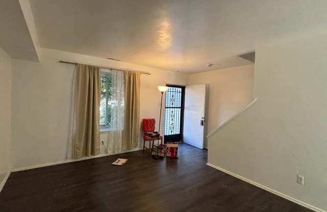 2404 BAYBERRY Court Gallery 3