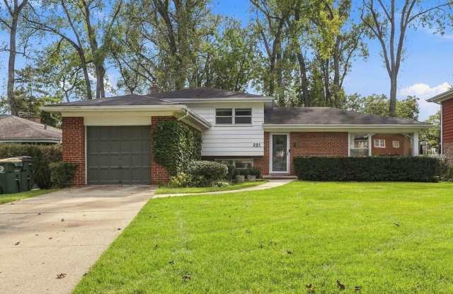 221 W Sheridan Place Gallery 2