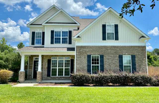 Huge 6 Bedroom Home In The Bluffs On The New River photos photos