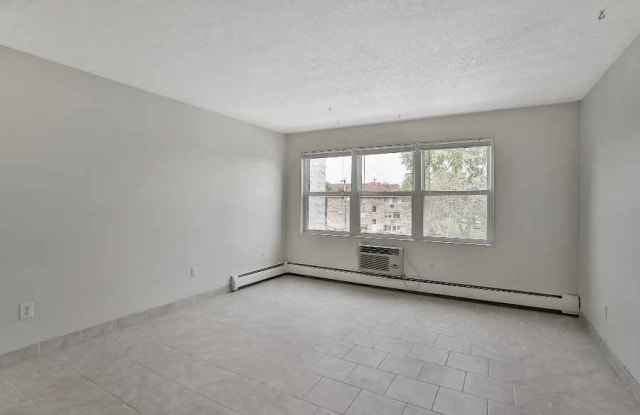 817 12th Avenue SE Gallery 4
