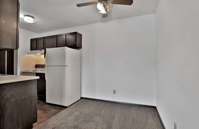 Dockside Apartments on Lake Minnetonka Gallery 3