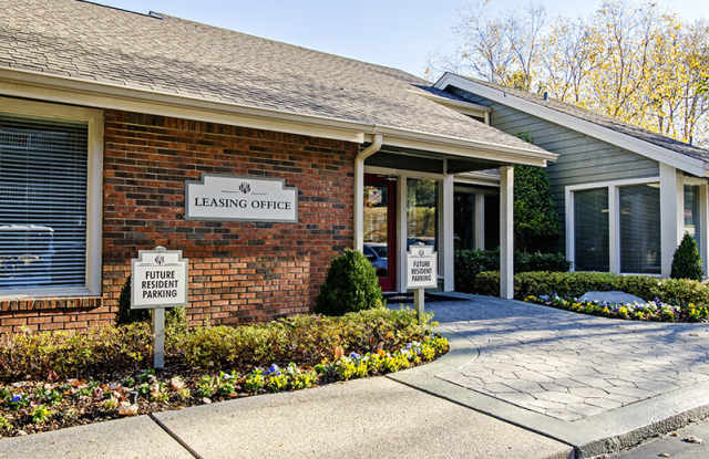 Highlands at the Lake Gallery 2