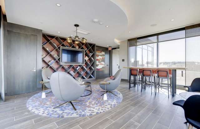 Legacy West End Gallery 4