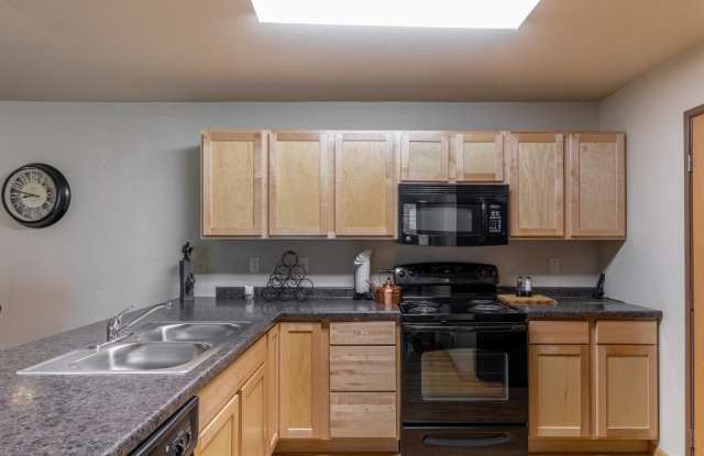 Roosevelt West Apartments Gallery 3