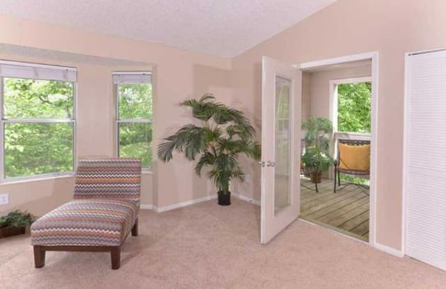 Stone Ridge Apartments Gallery 4