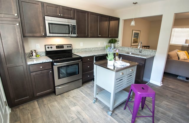 Forest Pointe Apartments Gallery 3