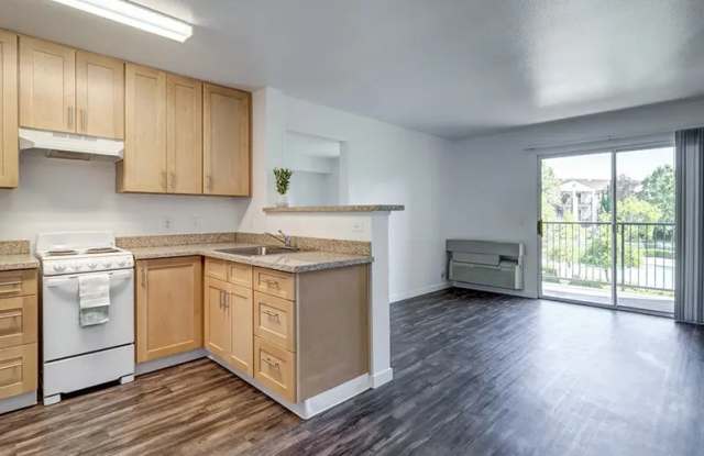 Bay View Vista - Senior Housing Gallery 3