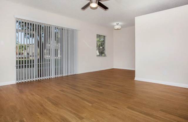 Milo Bayside photos photos