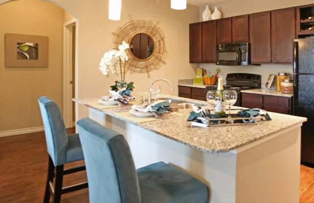 Latigo at Eagle Pass photos photos