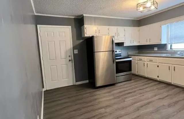 Oak Tree Apartments Gallery 2
