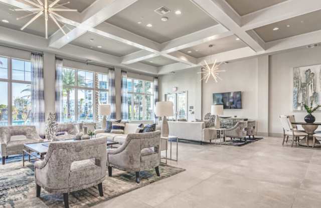 Venice Isles Luxury Apartments Gallery 3