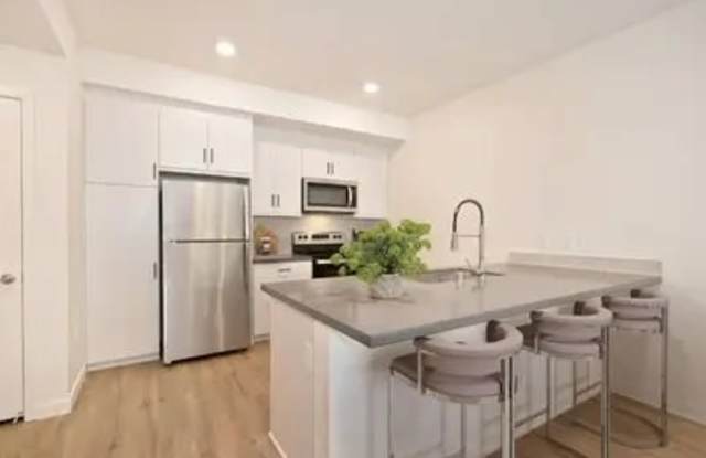 The Commodore Apartments photos photos