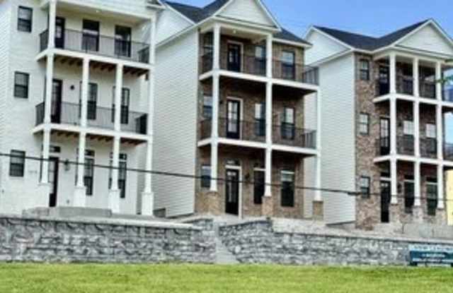 10th & Park photos photos 10th & Park photos photos