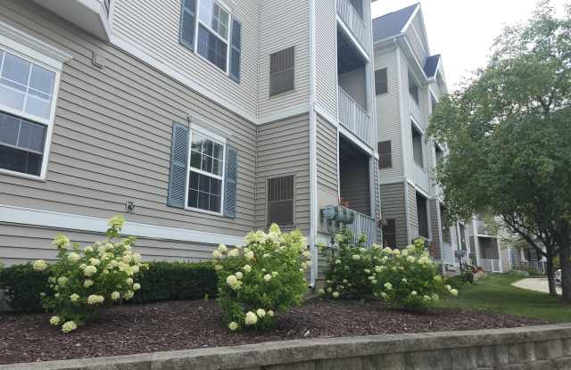 Oakhaven Manor - Senior Living Gallery 3