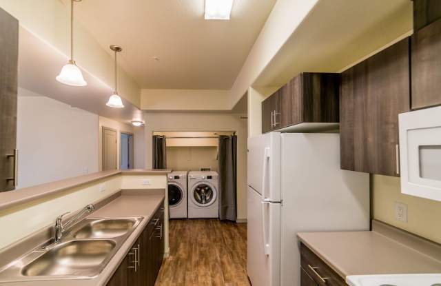 Valor on Eighth photos photos