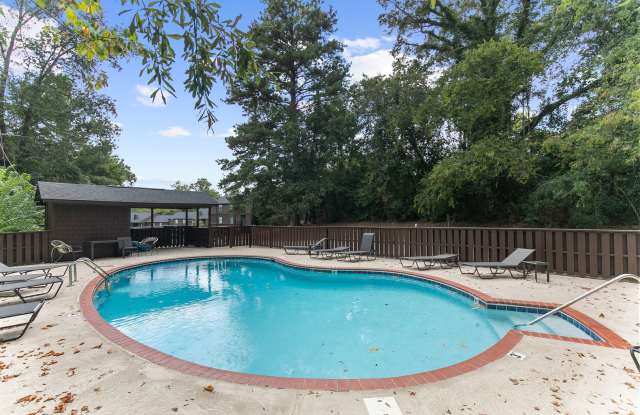 Green Valley Apartments Gallery 4