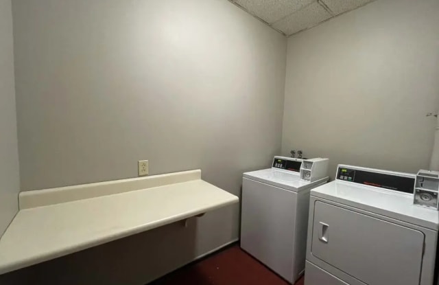 St. George Apartments Gallery 4