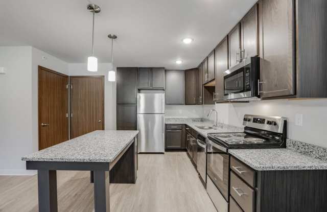 Bristol Ridge - Senior Housing Gallery 4
