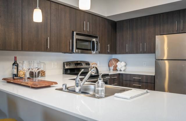 The Waterline Apartments Gallery 3