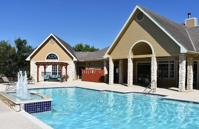 Pinnacle Woods Apartment Homes Gallery 2