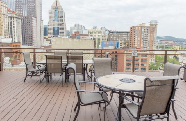 PENN GARRISON LOFTS Gallery 3