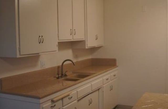 Chateau Vue Apartments Gallery 4