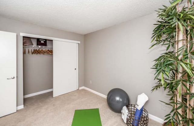 Woodlake Close Gallery 4
