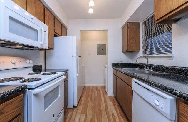 Stone Hollow Apartments photos photos