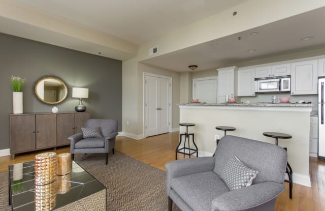 2100 Parkway Gallery 2