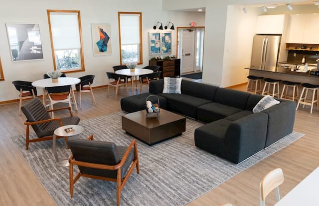 Manor House Apartments Gallery 3