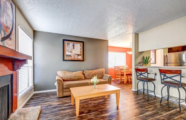 OakStone Apartment Homes Gallery 2