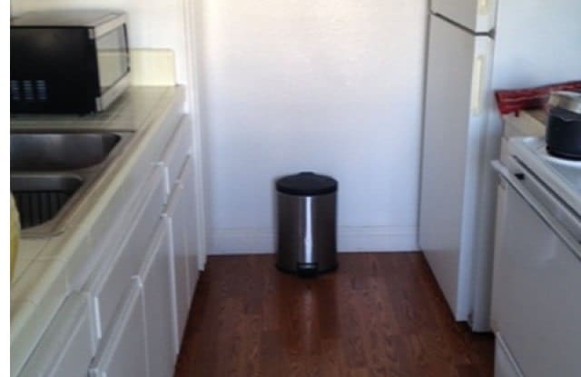 40th Street Apartments Gallery 3