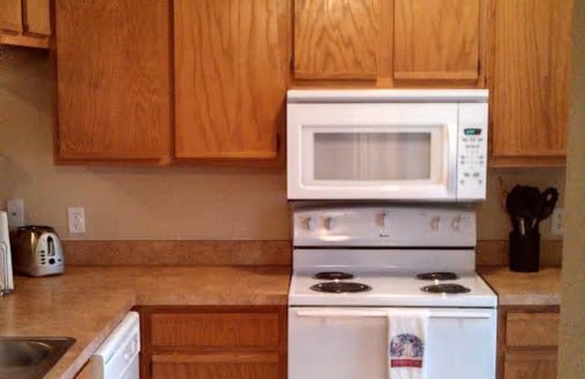 Creekview Apartment Homes Gallery 3