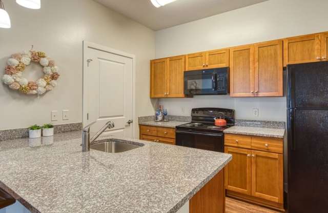 River Bend Apartments Gallery 2