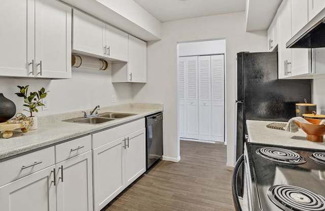 Mid Central Apartments photos photos