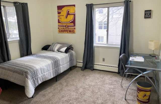 The Edge at 1815 - Student Housing Gallery 4