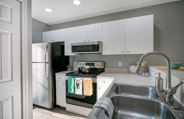 Village Park Townhomes Gallery 2