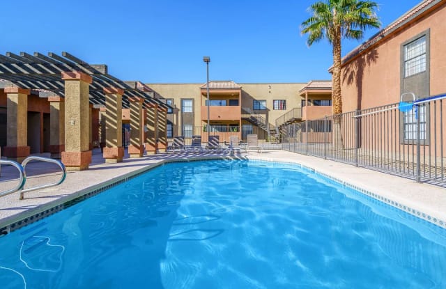 Saratoga Palms photos photos