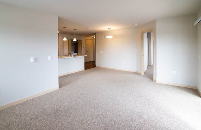 Uptown Commons II - Senior Housing Gallery 3