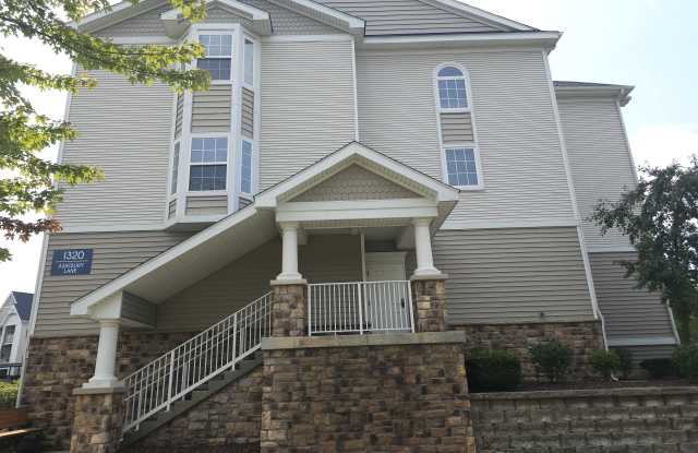 Oakhaven Manor - Senior Living Gallery 2