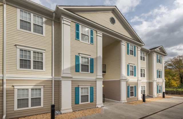 Carrollton Terrace - Student Housing Gallery 3