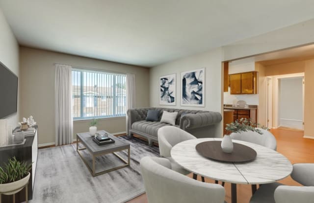 Huntley Square photos photos