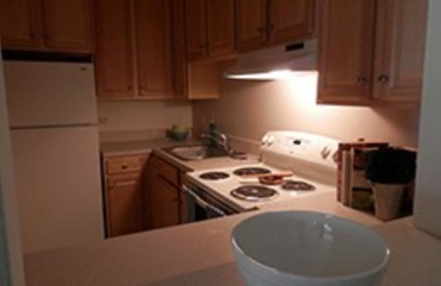 King's Grant Apartments Gallery 3