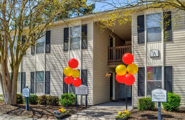 Woodhaven Apartments Gallery 2