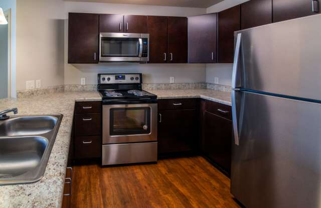 Uptown Commons II - Senior Housing Gallery 2