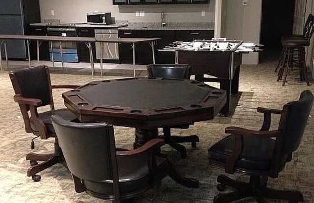 Phillips Luxury Apartments Gallery 4